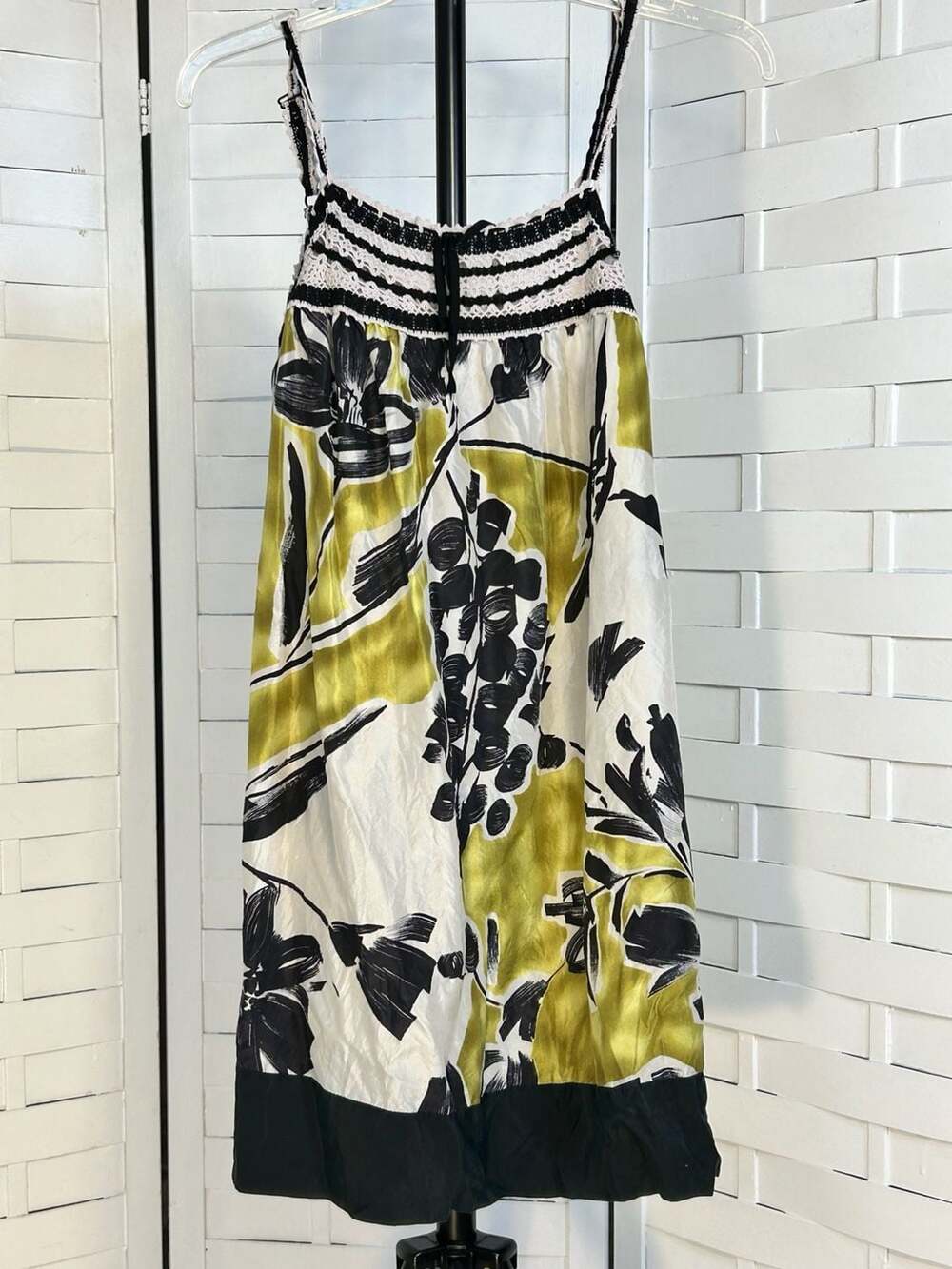 BCBGMAXAZRIA Silk Floral Slip Baby Doll Dress with Crochet Lace Contrast Size M